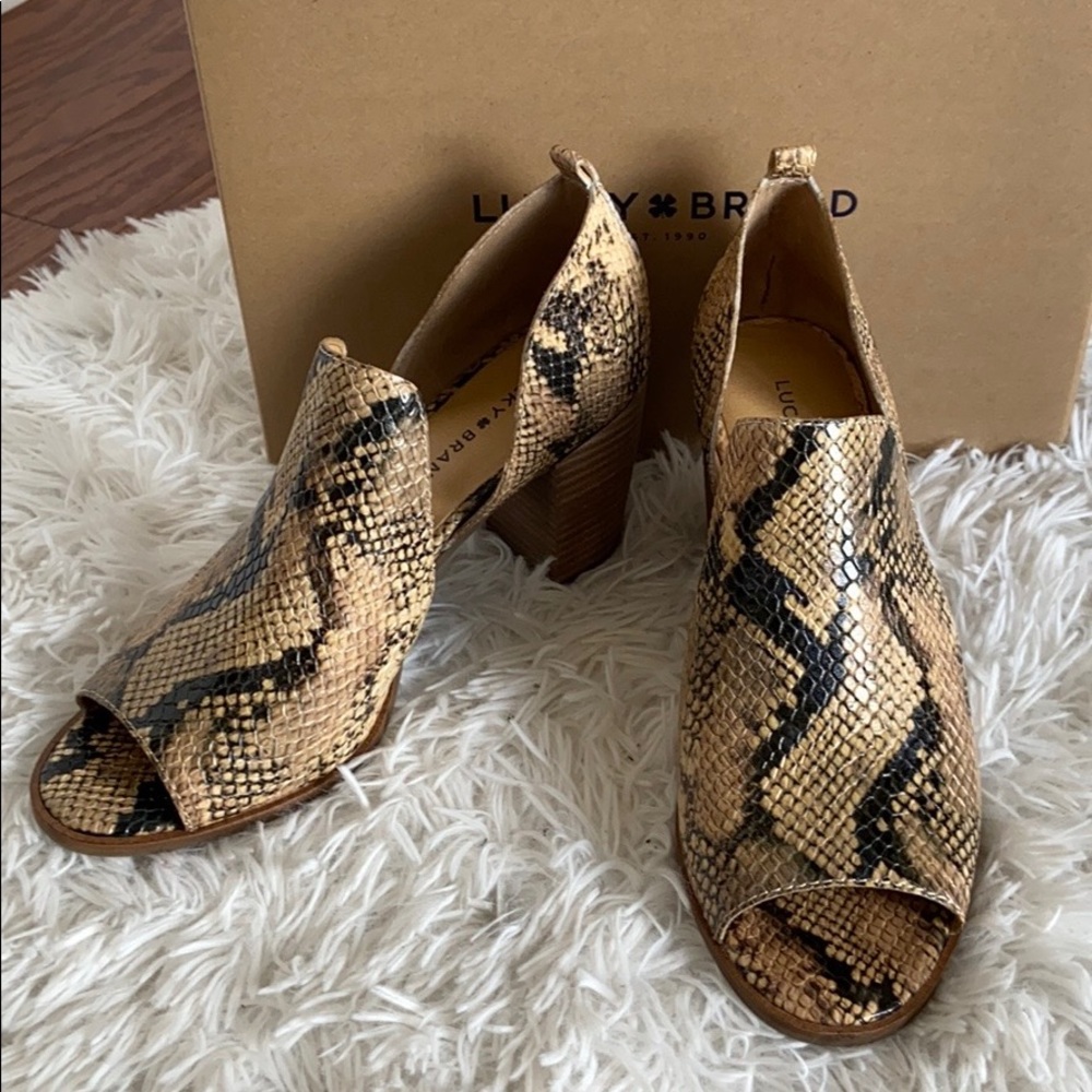 Lucky Brand Junai Sz 7.5 - Picture 2 of 9